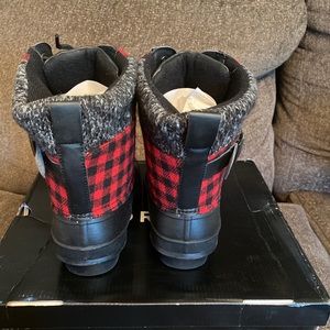 Torrid Womens boots Buffalo print size 8